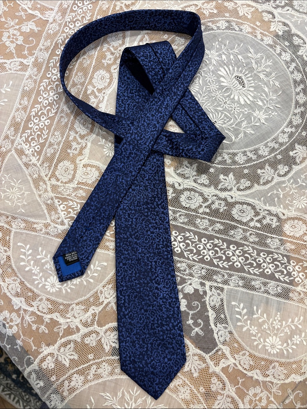 Hugo Boss Deep Navy Floral Jacquard Silk Tie